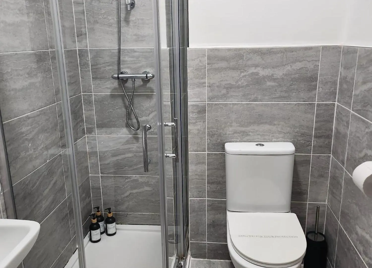 Dundee - 1 Bed - Sleeps 4 - Pet Friendly Apartment