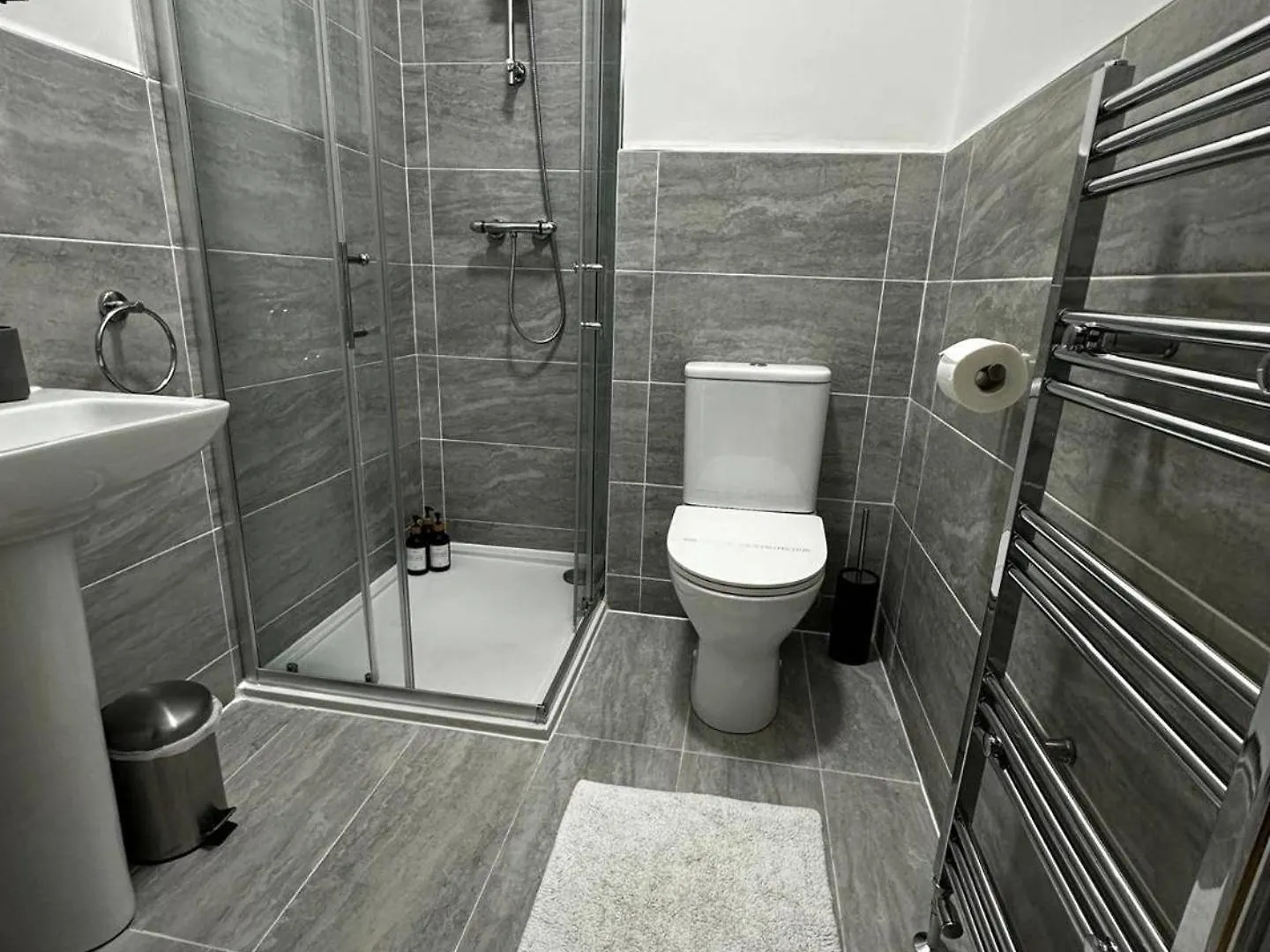 Dundee - 1 Bed - Sleeps 4 - Pet Friendly Apartment United Kingdom